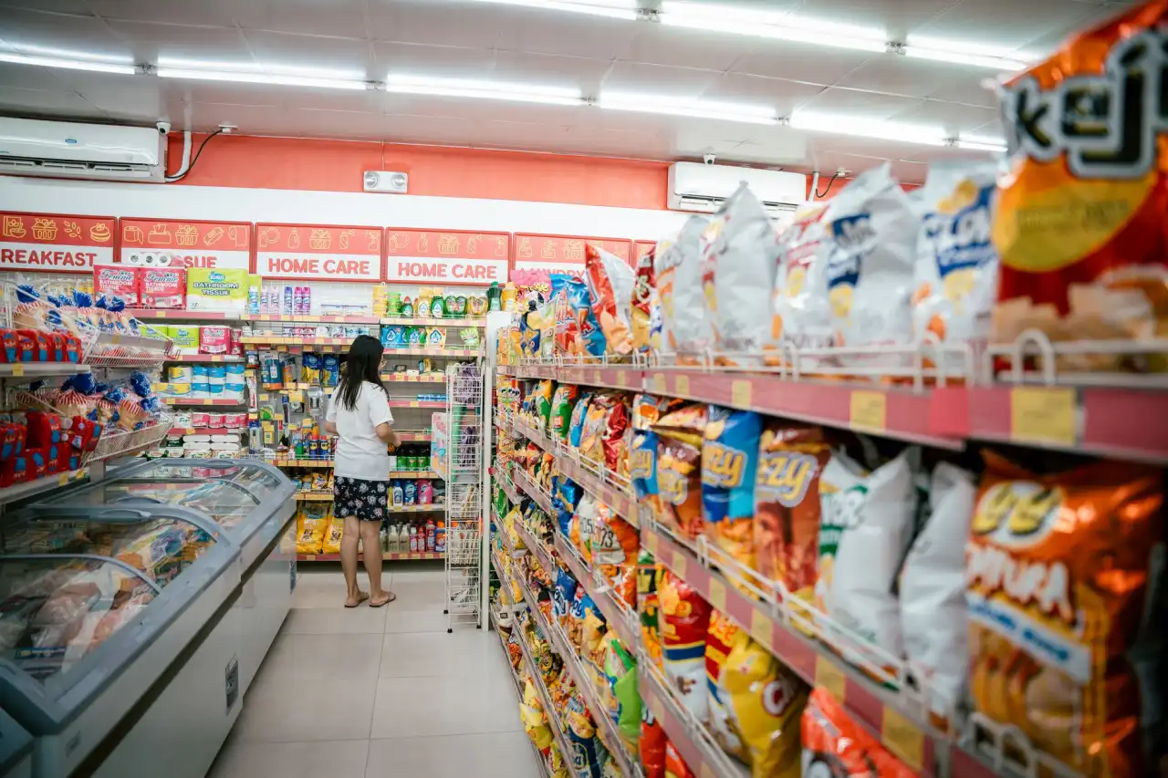 重庆休闲零食采购指南：童月依百货如何满足年轻群体追剧聚会需求正文配图 1