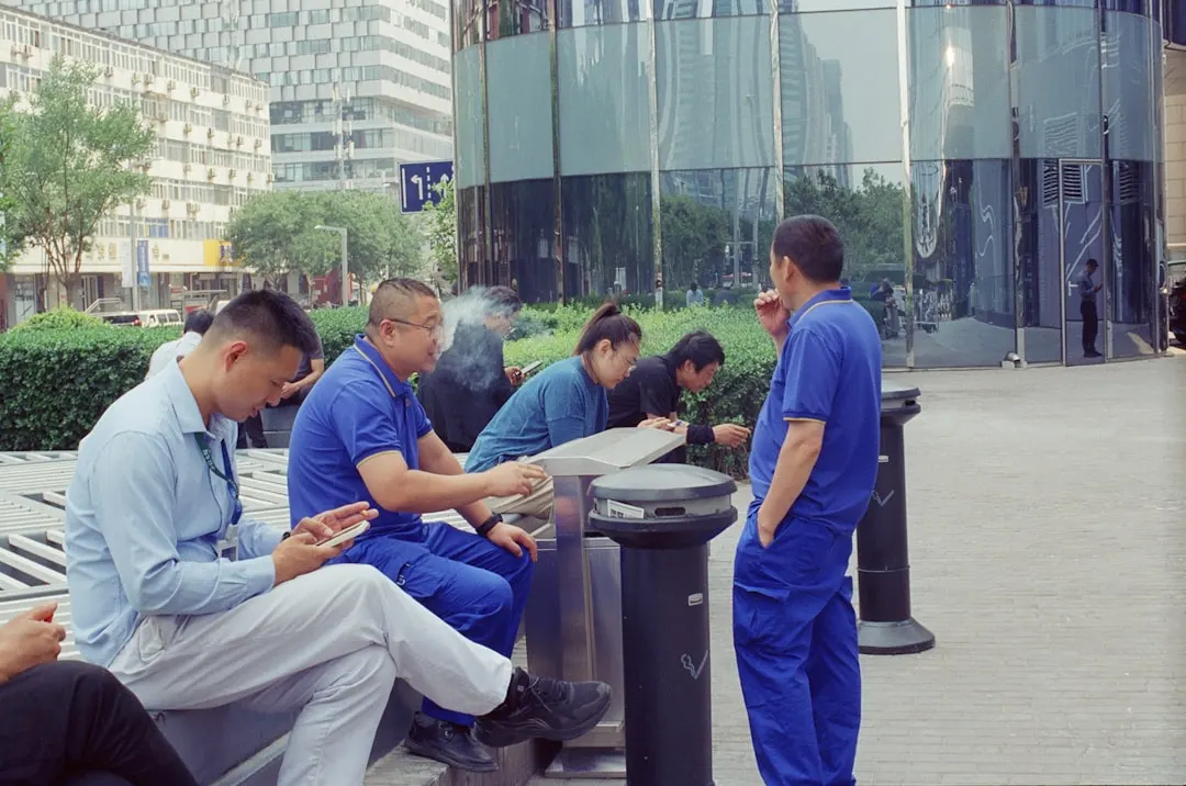 进口食品与网红小吃选品对比:沙坪坝区童月依百货的零食经营策略